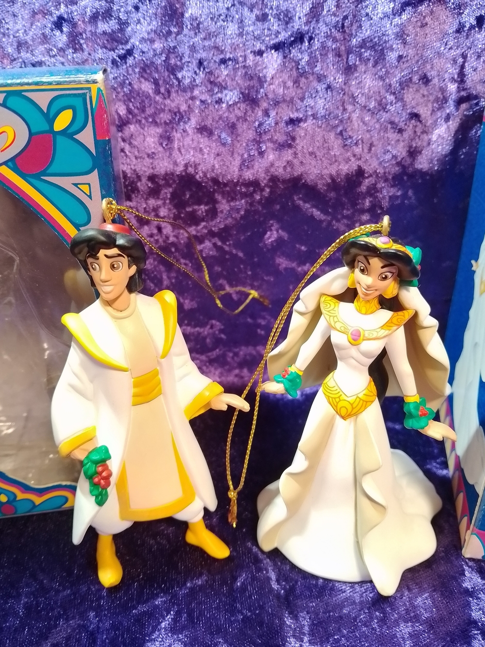 Disney Princess Jasmine & Aladdin Christmas Ornament Set